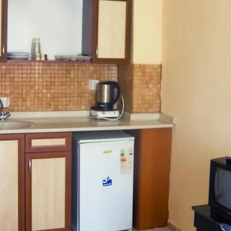 Mediterranean Garden Appartement